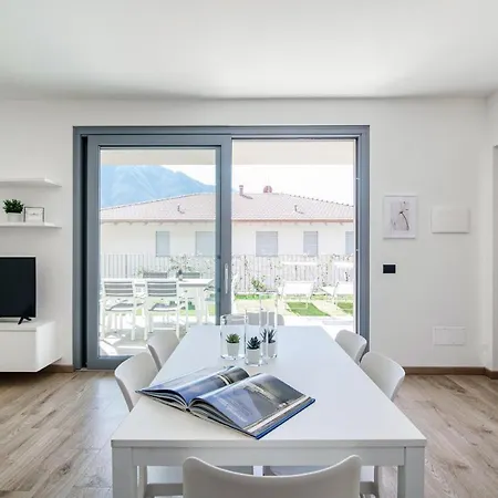 Silvia House - The House Of Travelers Apartamento
