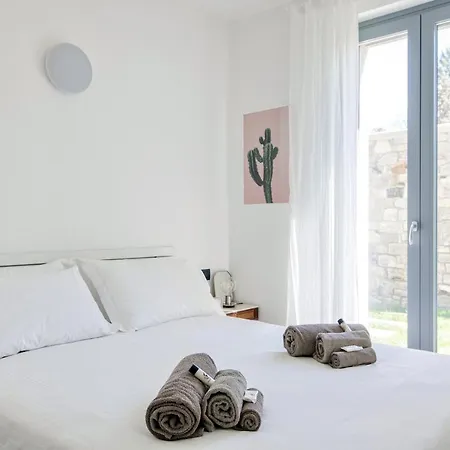 Silvia House - The House Of Travelers Apartment